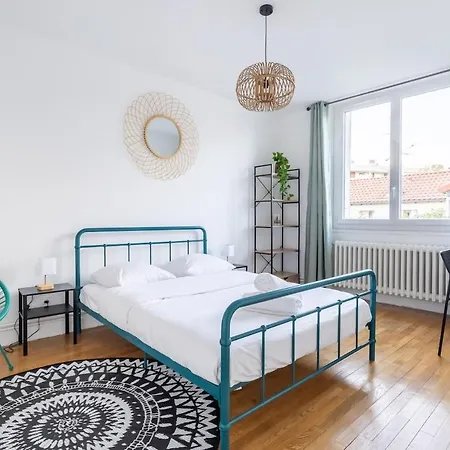 Apartment Helene - Cosy & Calme A 9min A Pied Du Tram Clermont-Ferrand