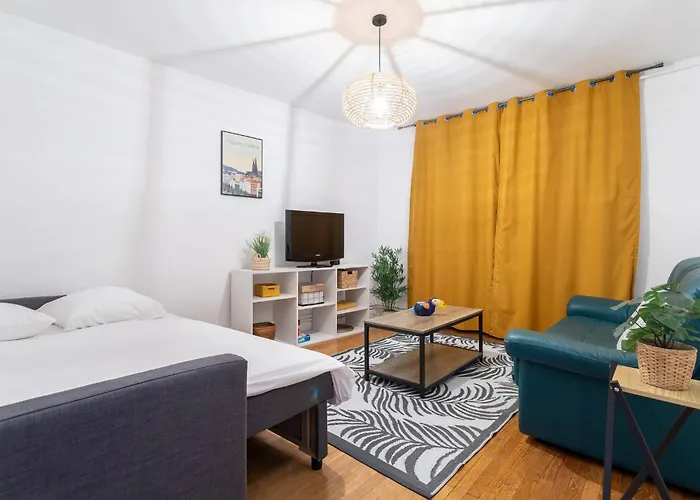 Helene - Cosy & Calme A 9min A Pied Du Tram Appartement